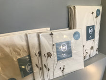 Load image into Gallery viewer, Amalia 5-piece Duvet Set