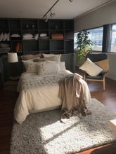 Load image into Gallery viewer, Amalia 5-piece Duvet Set