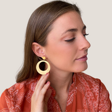 Load image into Gallery viewer, Circula Earrings
